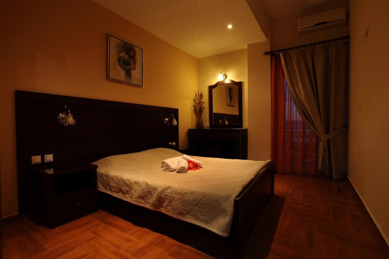 Pantheon Hotel & Suites Nerotriviá Chambre photo